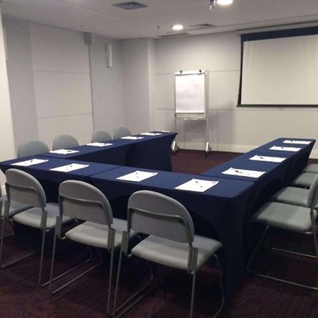 阿尔法城丽笙酒店 巴路里 外观 照片 The meeting room at the National Centre for Early Childhood