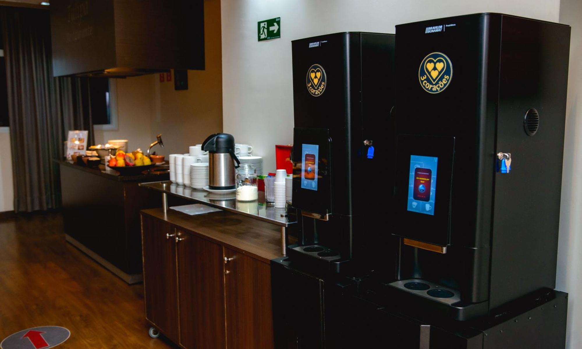 阿尔法城丽笙酒店 巴路里 外观 照片 A coffee machine