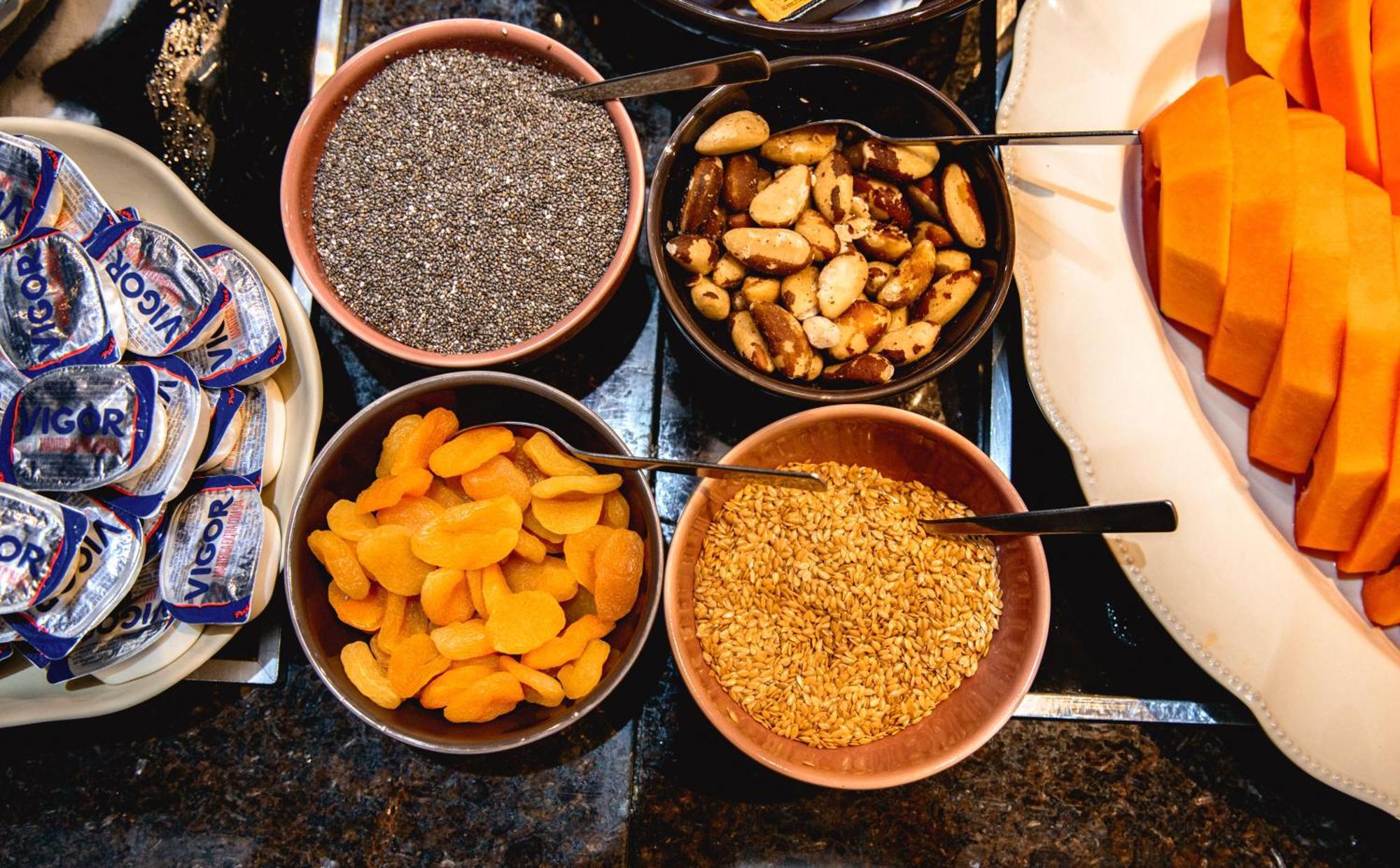 阿尔法城丽笙酒店 巴路里 外观 照片 Chia seeds (top left)
